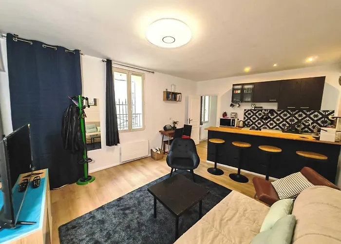 3 Pieces A Saint-Ouen