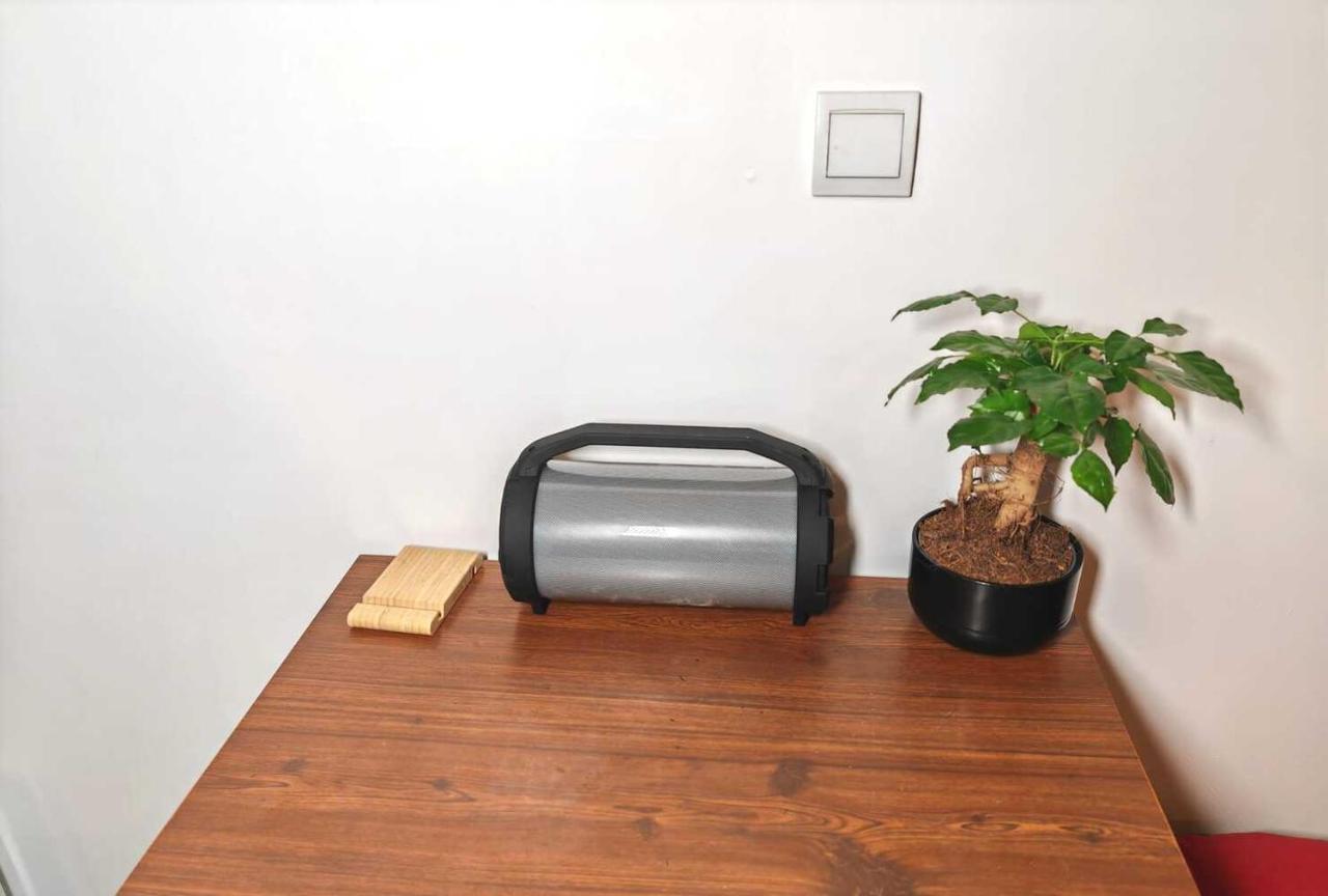 3 Pieces A Saint-ouen Apartment *