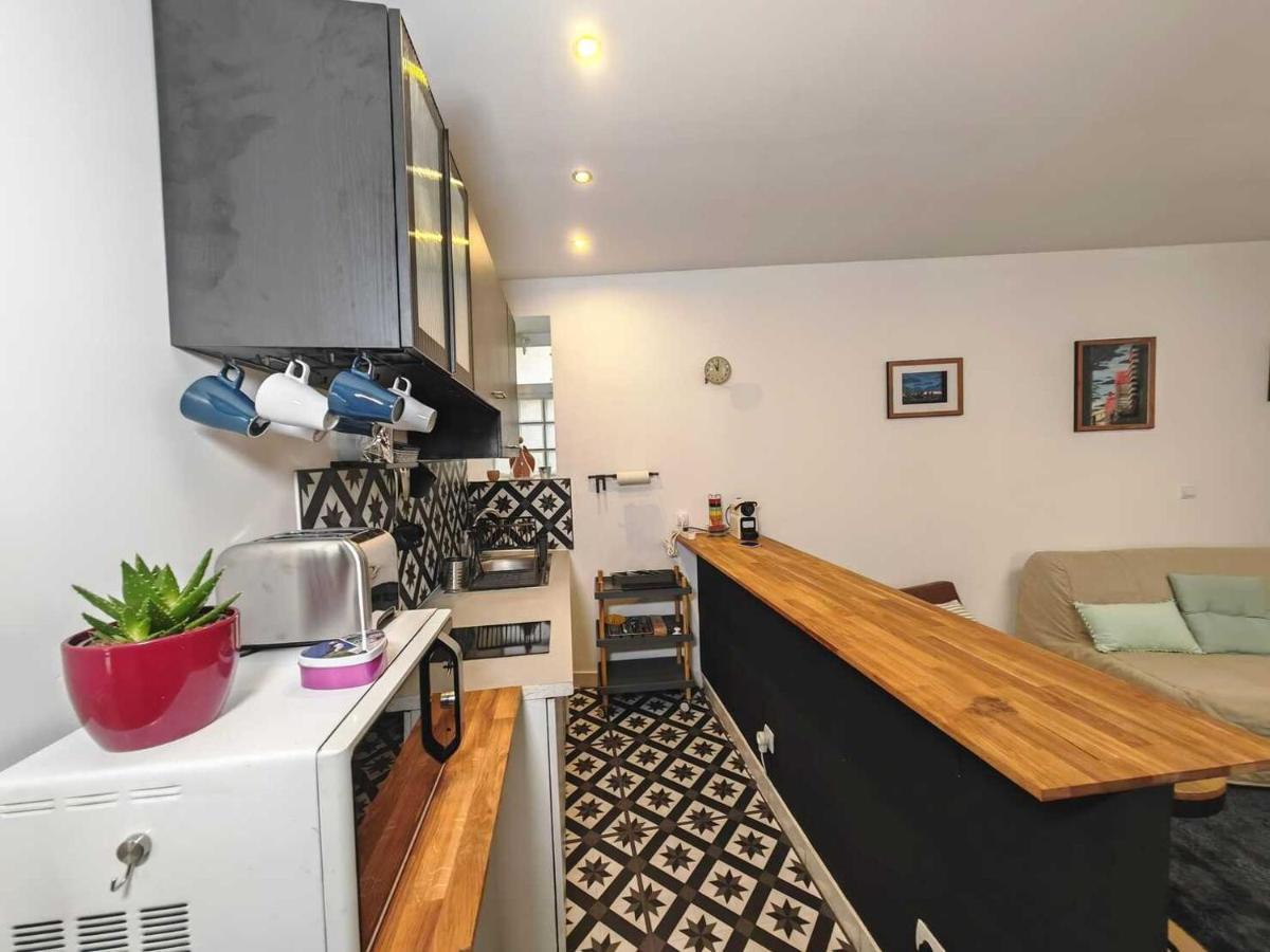 3 Pieces A Saint-ouen Apartment *